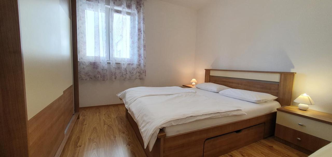 Apartmani Pavlovic Krk Town Kültér fotó