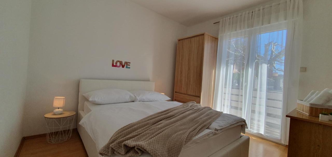 Apartmani Pavlovic Krk Town Kültér fotó